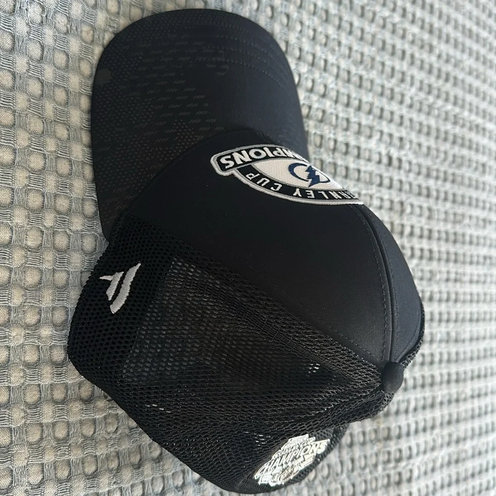 2021 Stanley Cup Champions Authentic Pro NHL Fanatics snap back hat